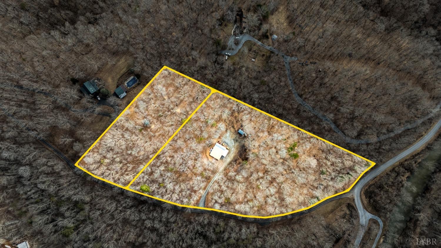 Land in Goode 2