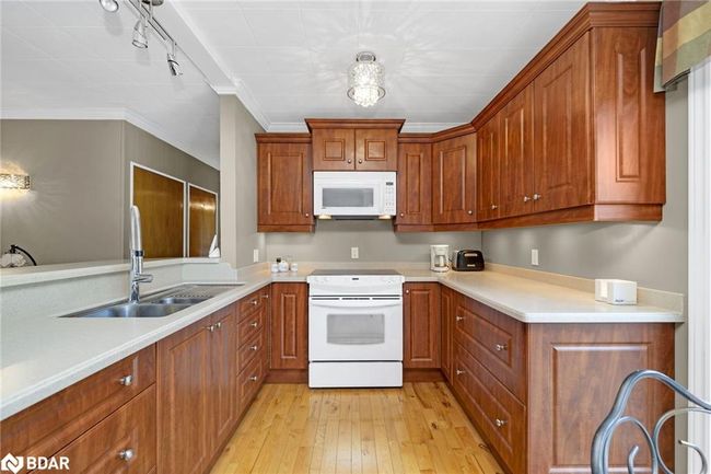13181 Highway 7, House other with 3 bedrooms, 2 bathrooms and 8 parking in Georgetown ON | Image 9