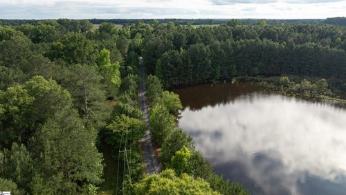 038 Crowder Rd, Kinards, SC, 29355-9490 | Card Image