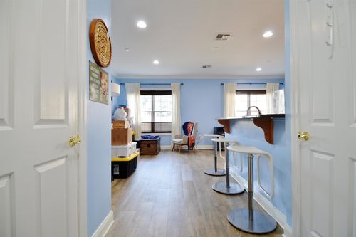 604 Avenue A, Bayonne, NJ, 07002-1776 | Card Image