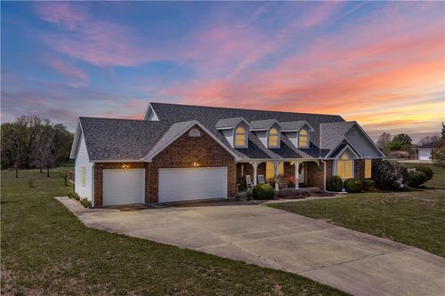 14 Sw 260th Rd, Warrensburg, MO, 64093-7593 | Card Image