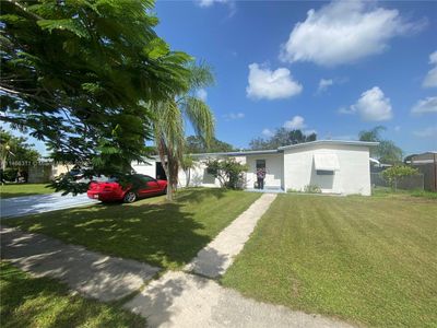 345 Sandia Ave, House other with 2 bedrooms, 1 bathrooms and null parking in Port St. Lucie FL | Image 1