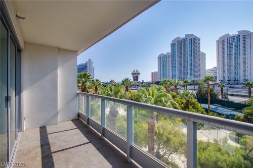 306-222 Karen Ave, Las Vegas, NV, 89109-5233 | Card Image