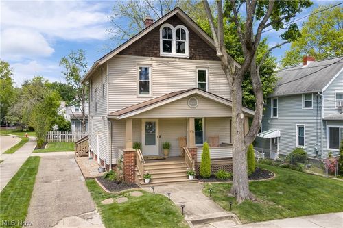 217 Bachtel St Se, North Canton, OH, 44720-3138 | Card Image
