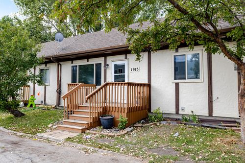1915 18th Ave S, Moorhead, MN, 56560-4719 | Card Image