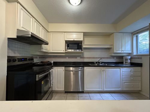 104-412 12th St, New Westminster, BC, V3M6R2 | Card Image