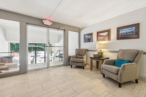 apt-12d-120 Horton Hwy, Mineola, NY, 11501-3953 | Card Image