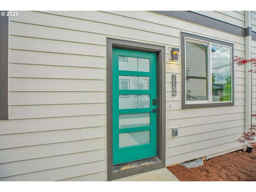 8077 Se Carlton St, Portland, OR, 97206 | Card Image