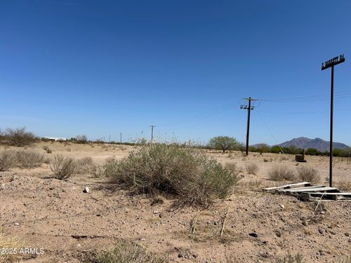 10-0 S Barrett Rd, Eloy, AZ, 85131 | Card Image