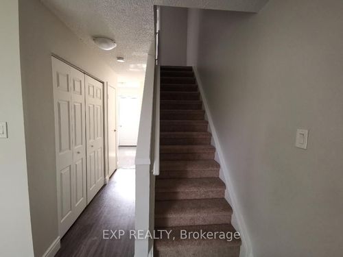 5-550 2nd St, London, ON, N5V3S3 | Card Image