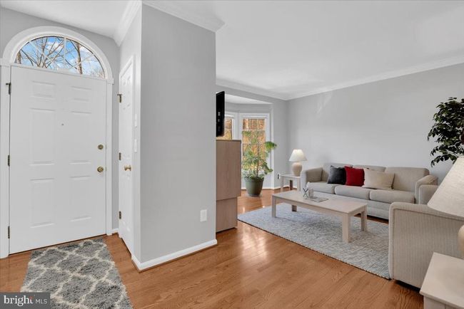 7523 Westmore Dr, Townhouse with 3 bedrooms, 4 bathrooms and null parking in SPRINGFIELD VA | Image 4