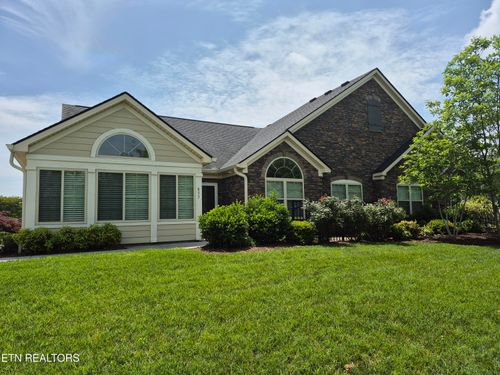 833 Pryse Farm Blvd, Knoxville, TN, 37934-5318 | Card Image