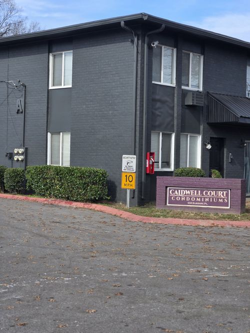 apt-e120-550 Harding Pl, Nashville, TN, 37211-4568 | Card Image