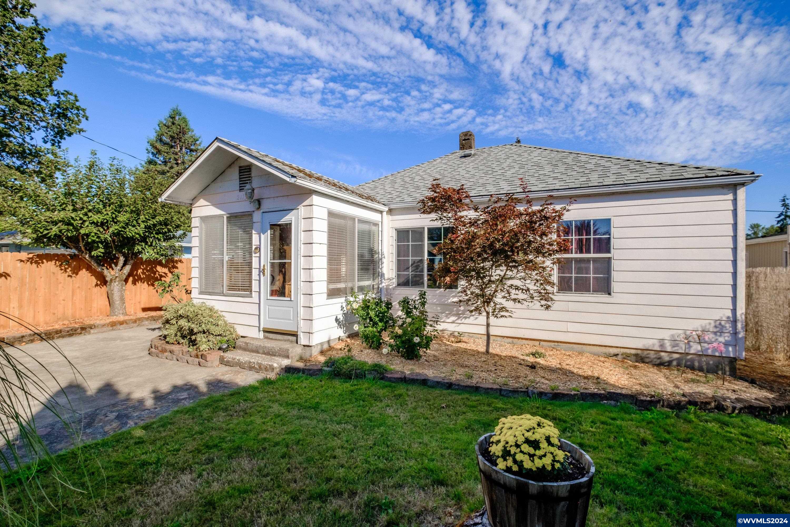 Front Ave, Albany, OR 97321