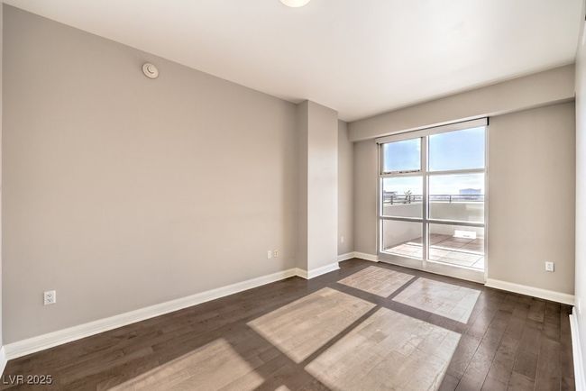 UNIT-810 - 150 Las Vegas Blvd N, Condo with 2 bedrooms, 2 bathrooms and null parking in Las Vegas NV | Image 14