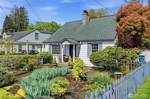 3716 E Evergreen Blvd, Vancouver, WA, 98661-5417 | Card Image