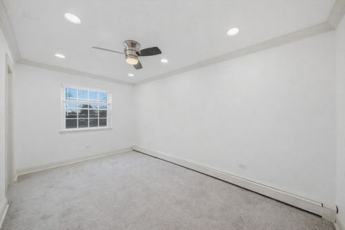 apt-202-645 Grove Dr, Buffalo Grove, IL, 60089-4036 | Card Image