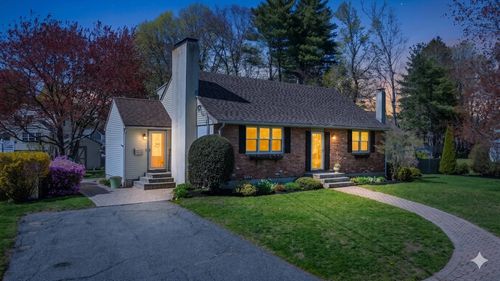 7 Patti Rd, Beverly, MA, 01915-1515 | Card Image