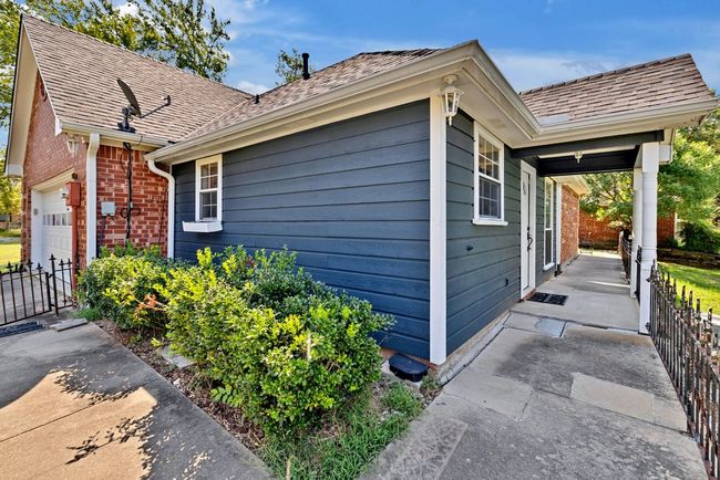 Mother-in-Law Suite Separate Entrance | Image 21