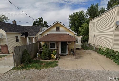117 W Cartwright Ave, Saint Louis, MO, 63125-2002 | Card Image