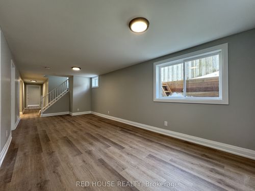 52 Charlbrook Ave, Barrie, ON, L4M2Y4 | Card Image