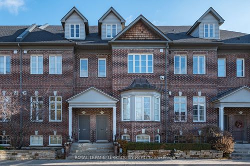 11 Shires Lane, Etobicoke, ON, M8Z6C9 | Card Image