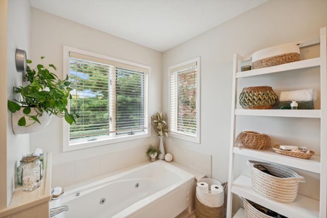 18_interior.jpg | Image 22