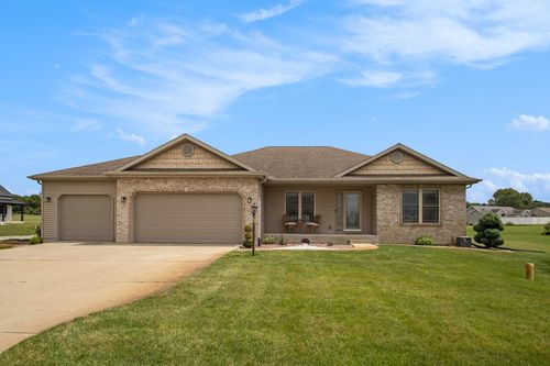 57374 Jade Cir, Goshen, IN, 46528-6271 | Card Image