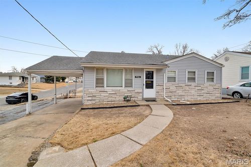 9750 Flora Ave, Saint Louis, MO, 63114-3534 | Card Image