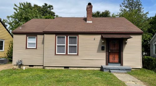 958 Birch St, Memphis, TN, 38108-3228 | Card Image