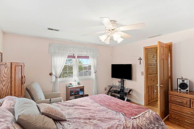 200 S Rathje Rd, House other with 4 bedrooms, 3 bathrooms and 7 parking in Peotone IL | Image 22