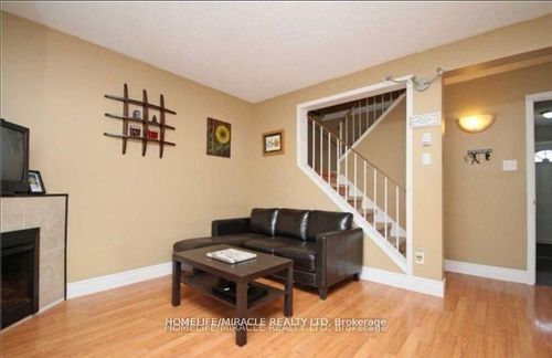 upper-41 Hindquarter Crt, Brampton, ON, L6S2C3 | Card Image