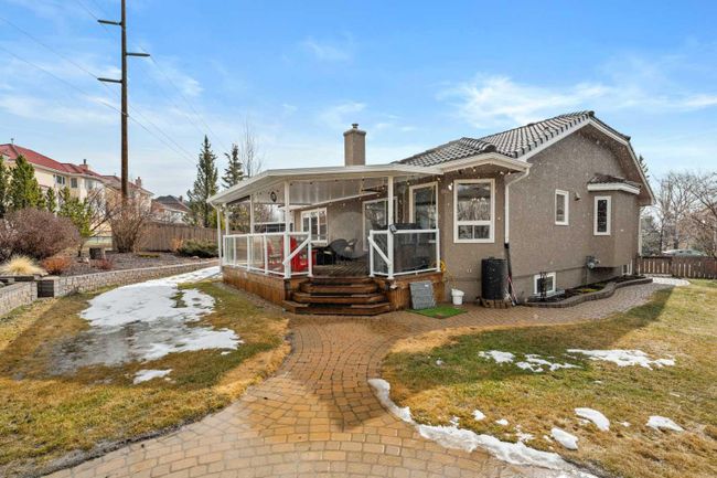 755 Hawkside Mews Nw, Home with 4 bedrooms, 3 bathrooms and 4 parking in Calgary AB | Image 42