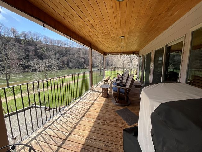 3550 Old River Ln, House other with 2 bedrooms, 2 bathrooms and 558 parking in Independence VA | Image 34