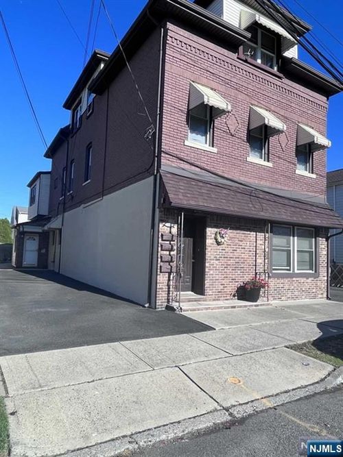 283 Orchard St, Elmwood Park, NJ, 07407-2751 | Card Image