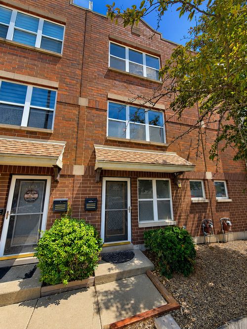 4851 N Pulaski Rd, Chicago, IL, 60630-2734 | Card Image