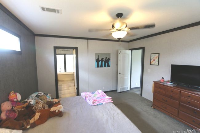 7510 Pittman Rd, House other with 3 bedrooms, 2 bathrooms and null parking in Adkins TX | Image 21