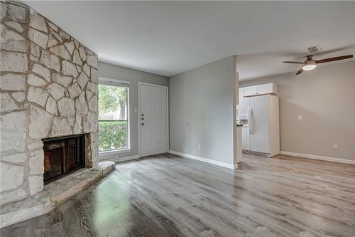 apt-108-4307 S 1st St, Austin, TX, 78745-1186 | Card Image