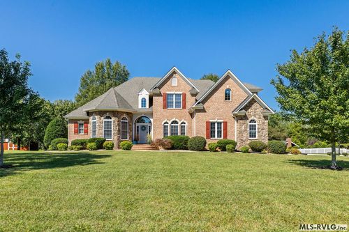 211 Apple St, South Hill, VA, 23970-1230 | Card Image