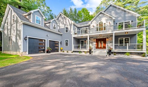 370 A W Mountain Rd, West Simsbury, CT, 06092-2918 | Card Image