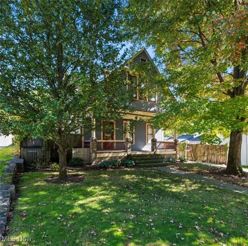 307 South St, Chardon, OH, 44024-1322 | Card Image