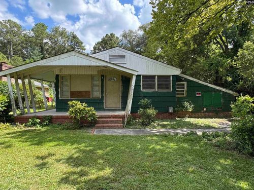 715 Pine St, Camden, SC, 29020-2641 | Card Image
