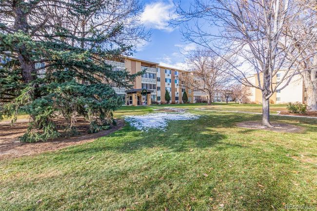 APT-11B - 635 S Alton Way, Condo with 2 bedrooms, 1 bathrooms and 1 parking in Denver CO | Image 19