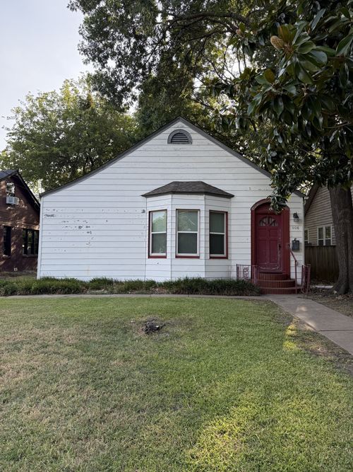 1108 S Travis Street, Sherman, TX, 75090 | Card Image