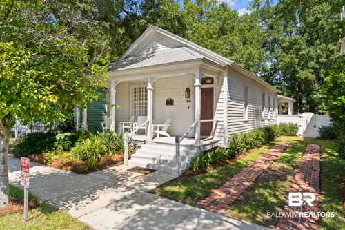 216 Church St, Pensacola, FL, 32502-6017 | Card Image