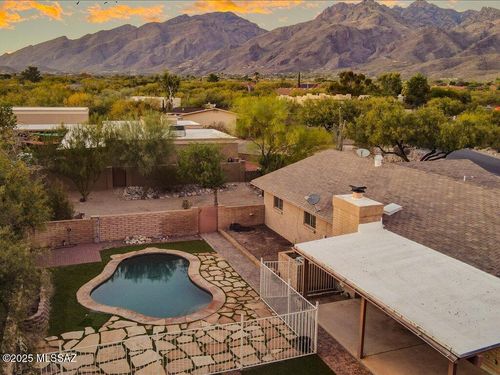 8234 E Big Horn Trl, Tucson, AZ, 85750-9616 | Card Image