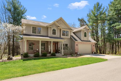 10407 Huckleberry Ln, Richland, MI, 49083 | Card Image