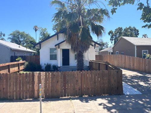 4117 34th St, Sacramento, CA, 95820-2619 | Card Image