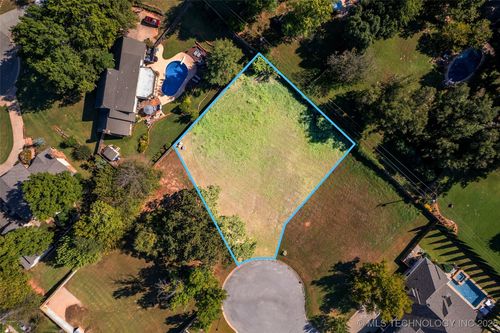 3824 E 103rd Pl, Tulsa, OK, 74137-6004 | Card Image