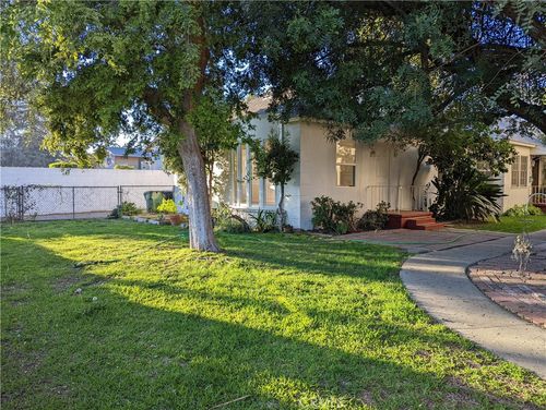 10931 Whipple St, Studio City, CA, 91602-3234 | Card Image